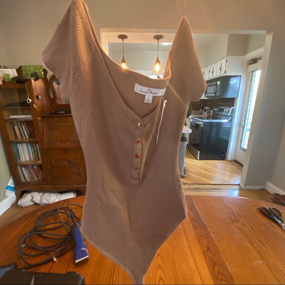 Rose and Remington bodysuit with tags